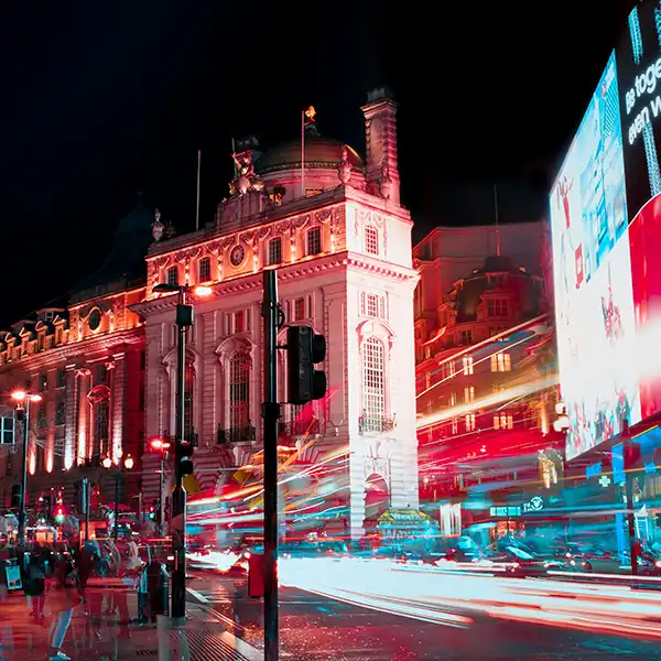 企业自助建站系统,自适应多终端网站建站