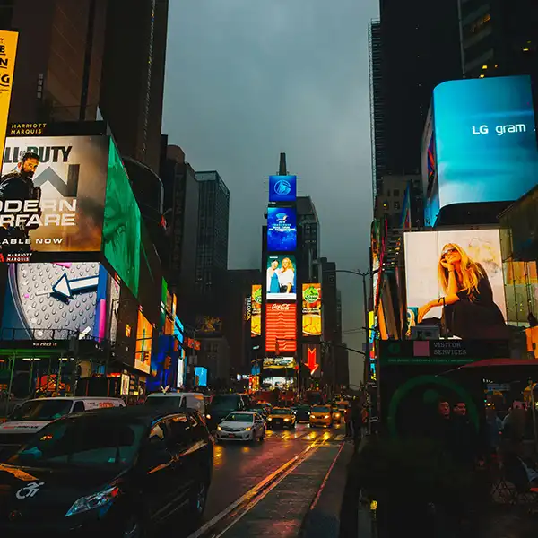 企业自助建站系统,自适应多终端网站建站